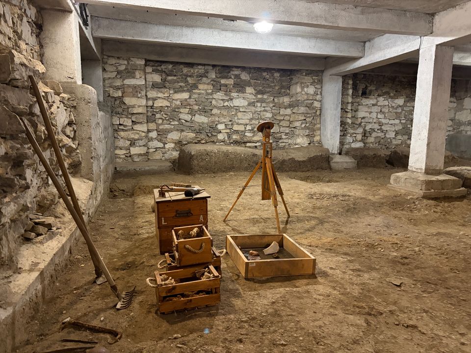 Suter&eacute;n Prach&aacute;rny